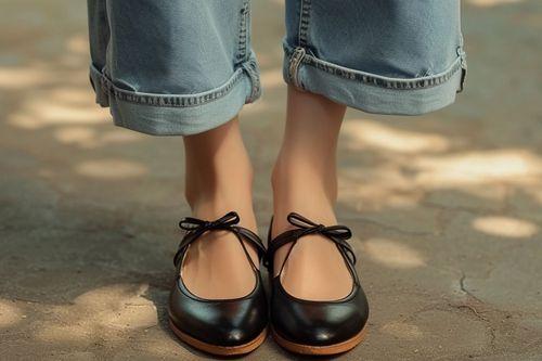 Descubre cómo los vaqueros cargo pueden hacerte lucir más joven y a la moda