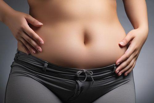 Barriga hinchada o inflamada a causa del estrés: ejercicios con video para reducirla, por Patry Jordán